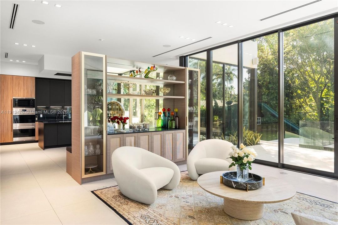 En Venta: $6,439,000 (6 camas, 5 baños, 4727 Pies cuadrados)