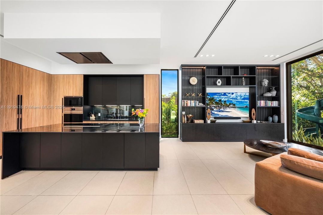 En Venta: $6,439,000 (6 camas, 5 baños, 4727 Pies cuadrados)