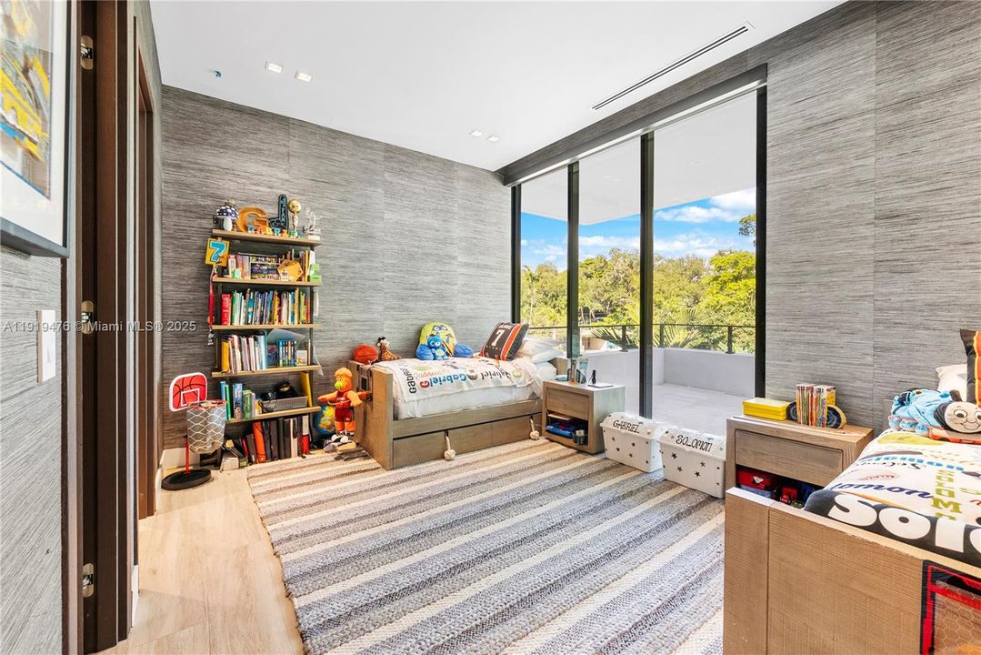 En Venta: $6,439,000 (6 camas, 5 baños, 4727 Pies cuadrados)