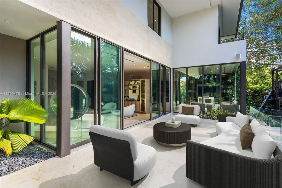 En Venta: $6,439,000 (6 camas, 5 baños, 4727 Pies cuadrados)