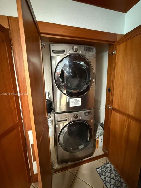 For Rent: $5,000 (4 beds, 3 baths, 2659 Square Feet)