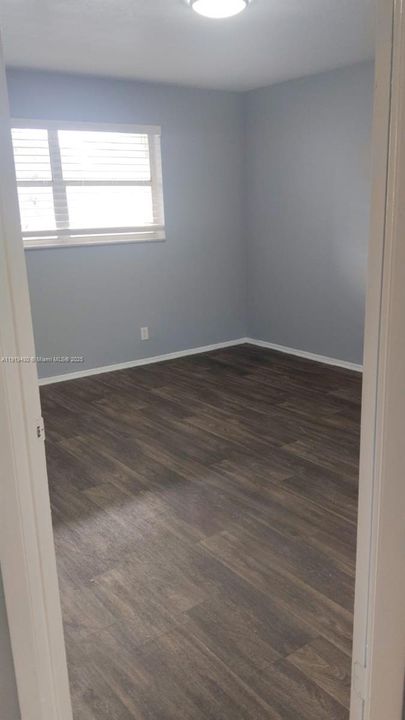 For Rent: $1,800 (2 beds, 2 baths, 949 Square Feet)