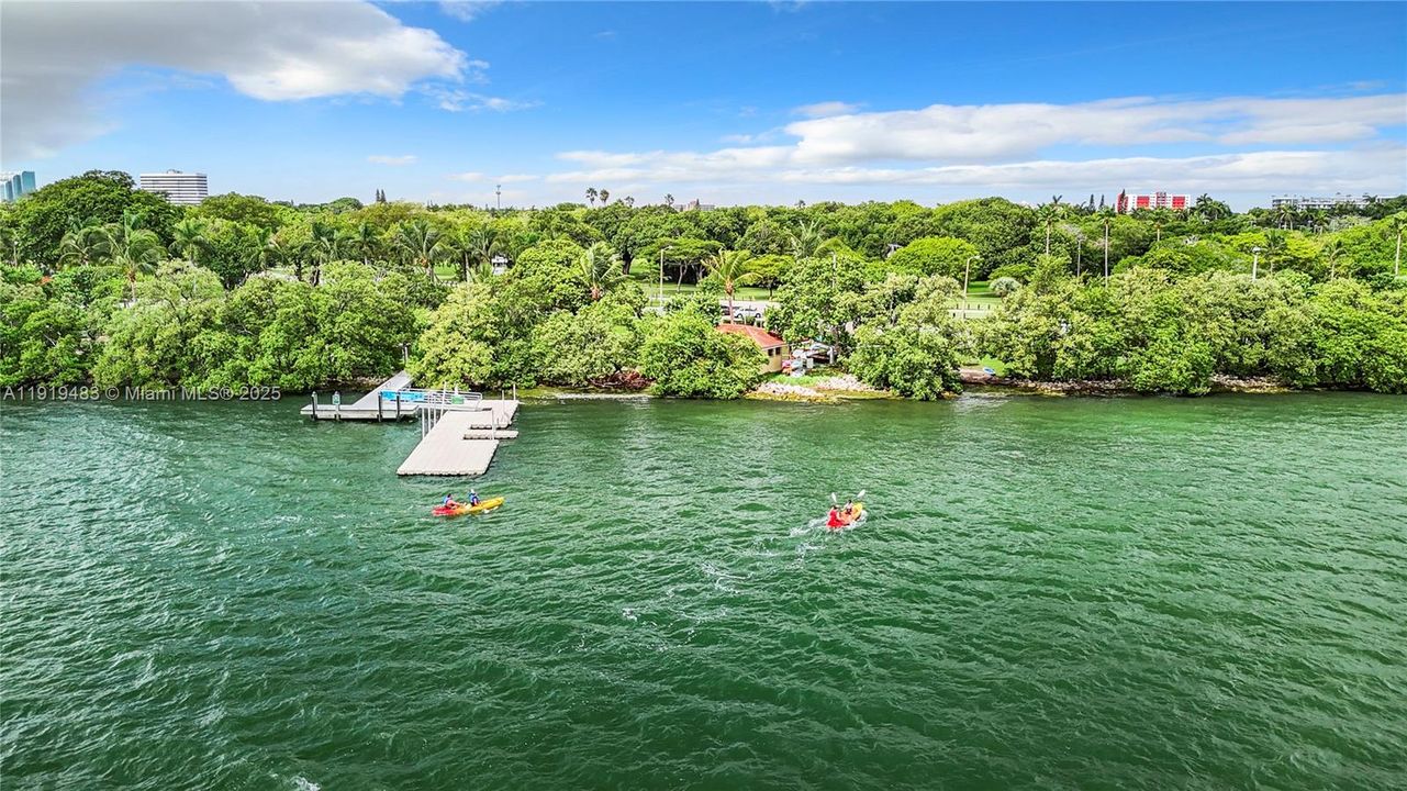 For Sale: $349,500 (1 beds, 1 baths, 519 Square Feet)