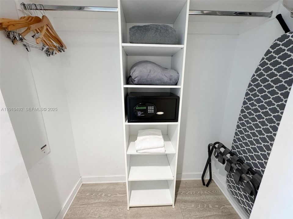 待售: $489,900 (2 贝兹, 2 浴室, 1030 平方英尺)