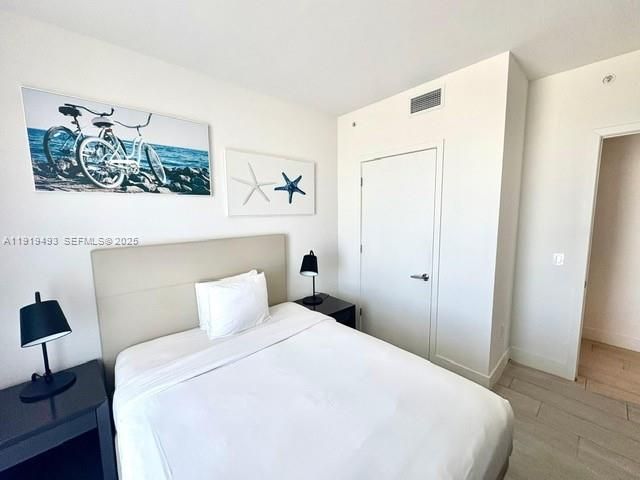 待售: $739,900 (3 贝兹, 2 浴室, 1129 平方英尺)