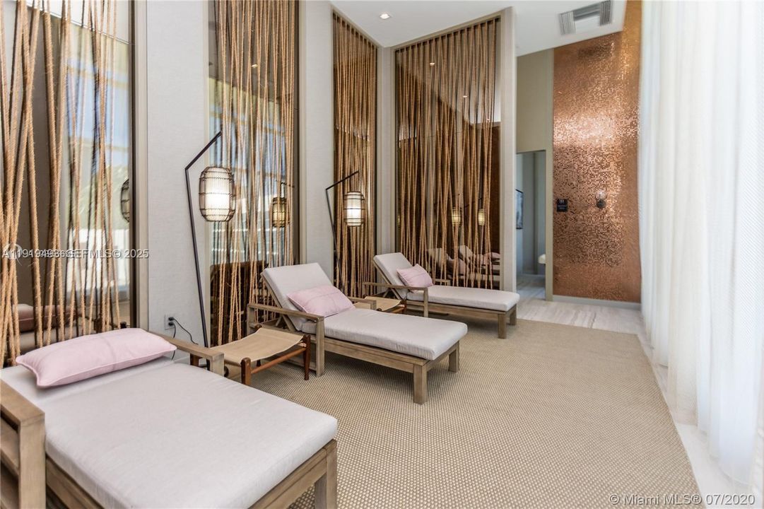 待售: $739,900 (3 贝兹, 2 浴室, 1129 平方英尺)