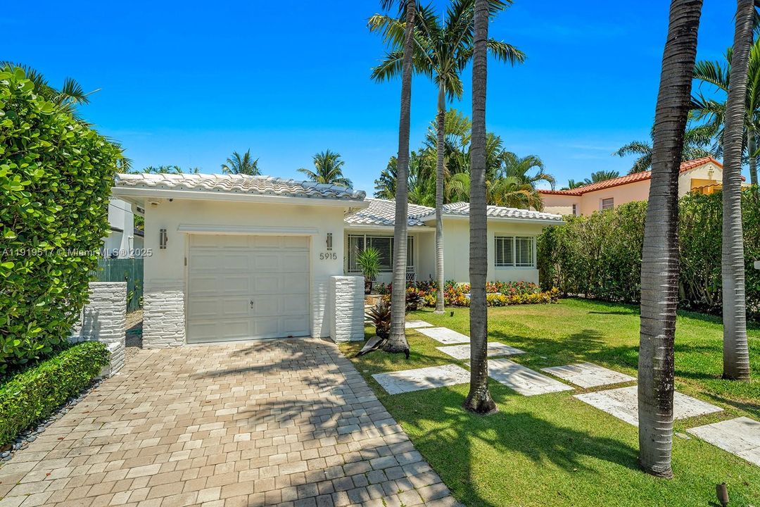 For Rent: $13,000 (4 beds, 4 baths, 2214 Square Feet)