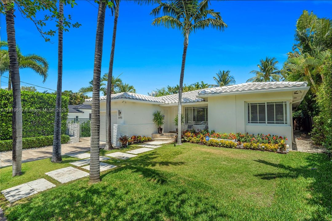 For Rent: $13,000 (4 beds, 4 baths, 2214 Square Feet)