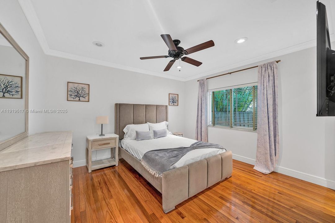 For Rent: $13,000 (4 beds, 4 baths, 2214 Square Feet)