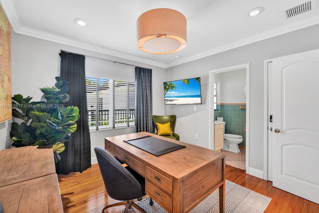 For Rent: $13,000 (4 beds, 4 baths, 2214 Square Feet)