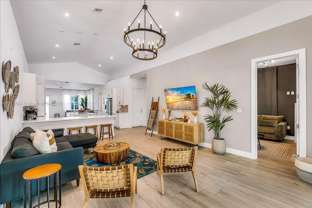 For Sale: $1,795,000 (4 beds, 3 baths, 2533 Square Feet)