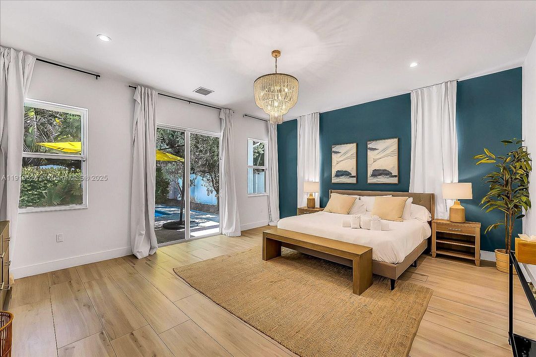 For Sale: $1,795,000 (4 beds, 3 baths, 2533 Square Feet)