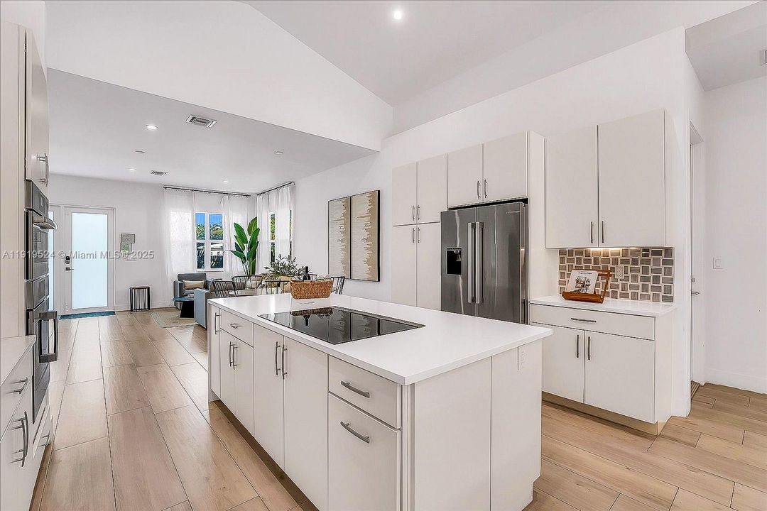 For Sale: $1,795,000 (4 beds, 3 baths, 2533 Square Feet)