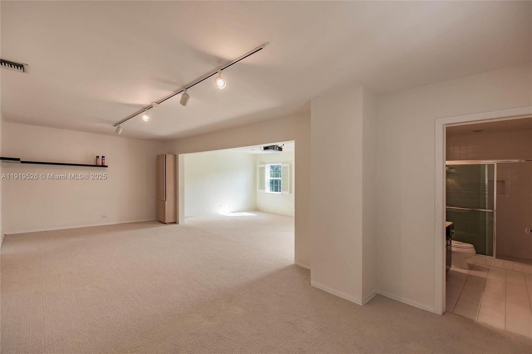 На продажу: $3,950,000 (5 спален, 5 ванн, 5812 Квадратных фут)