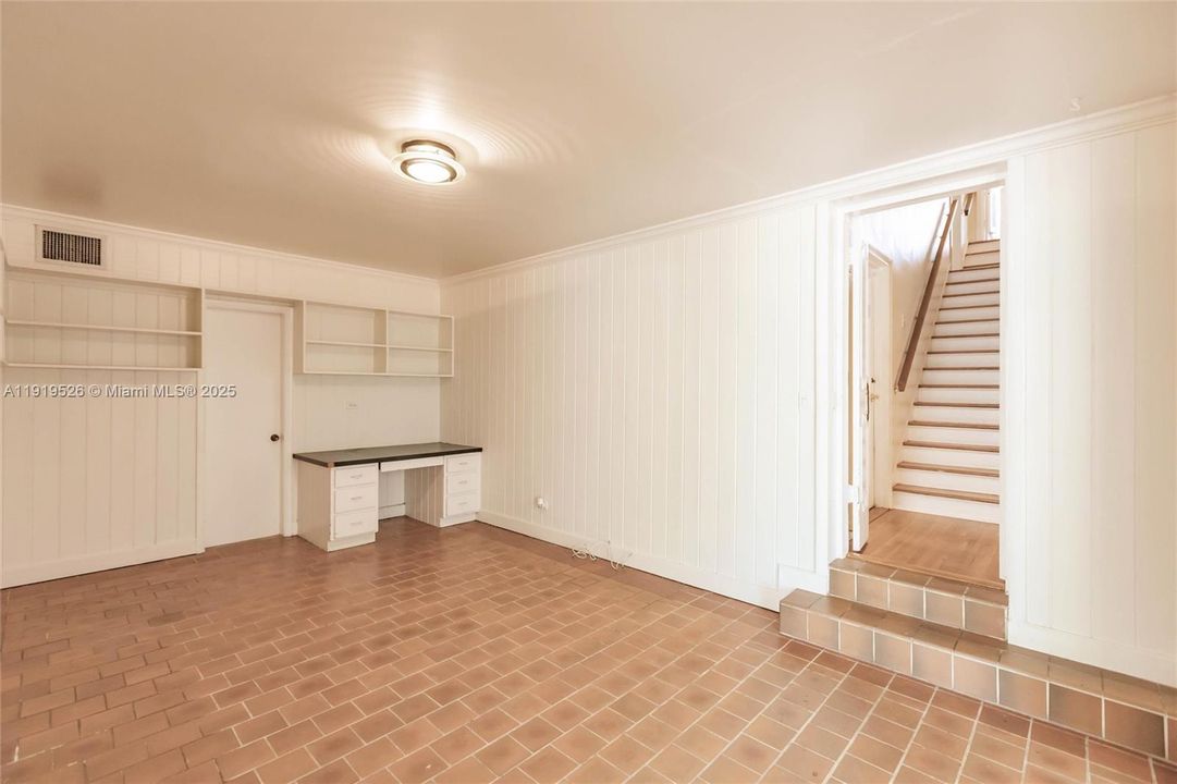 На продажу: $3,950,000 (5 спален, 5 ванн, 5812 Квадратных фут)