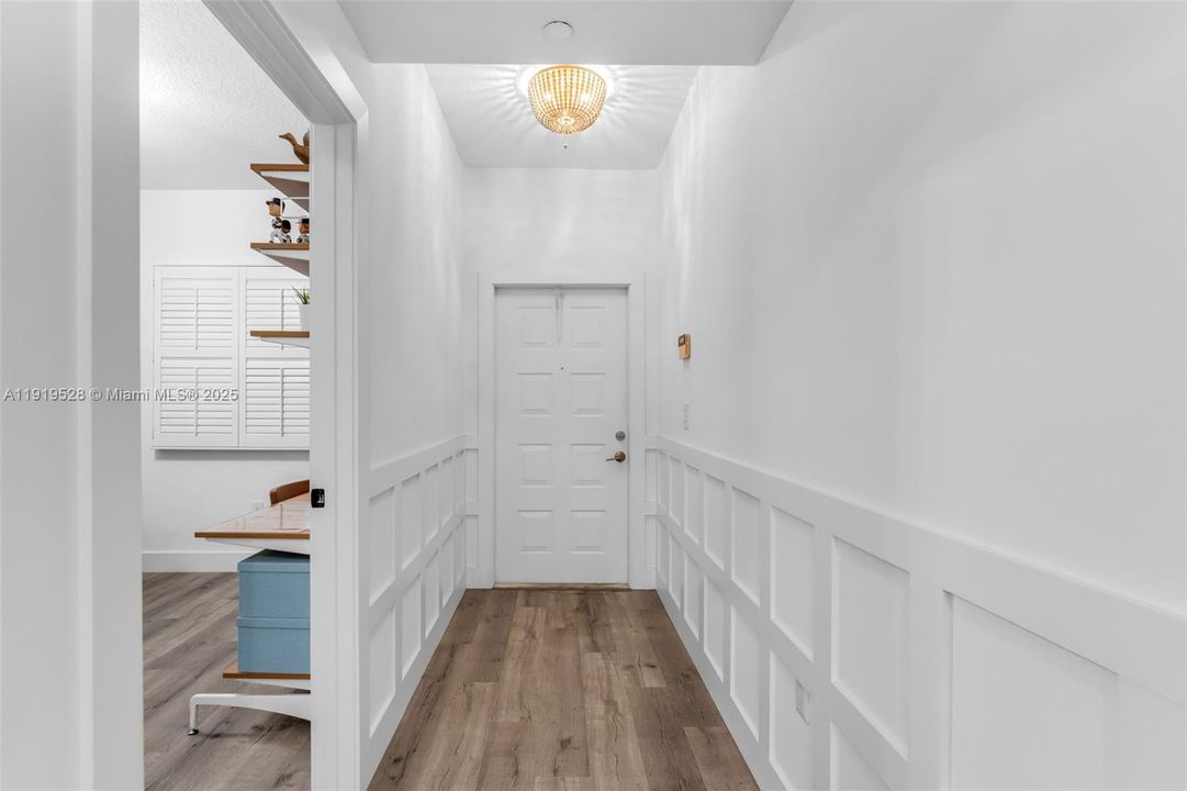 For Sale: $530,000 (3 beds, 2 baths, 1700 Square Feet)