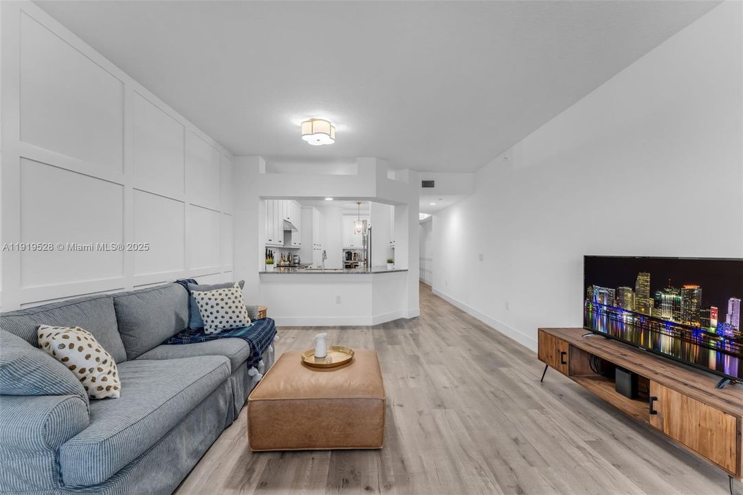 For Sale: $530,000 (3 beds, 2 baths, 1700 Square Feet)