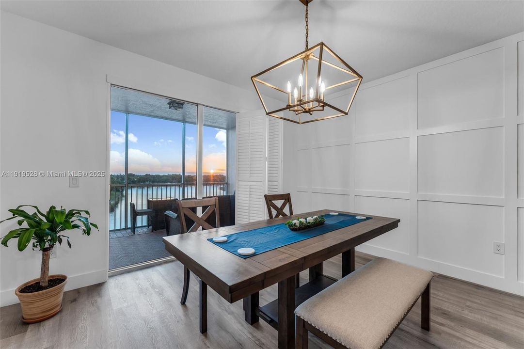 For Sale: $530,000 (3 beds, 2 baths, 1700 Square Feet)