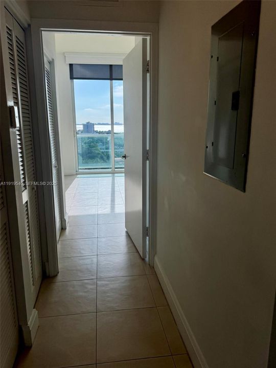 出租: $3,600 (2 贝兹, 2 浴室, 1041 平方英尺)