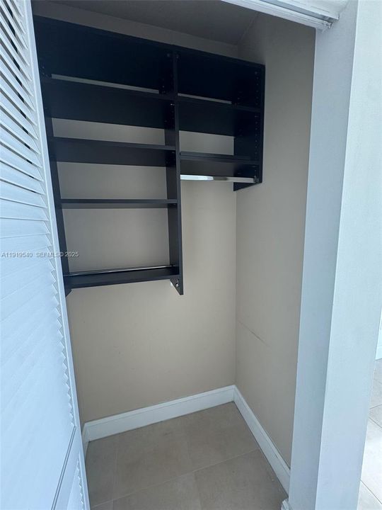 出租: $3,600 (2 贝兹, 2 浴室, 1041 平方英尺)