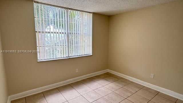 出租: $1,840 (2 贝兹, 2 浴室, 1036 平方英尺)