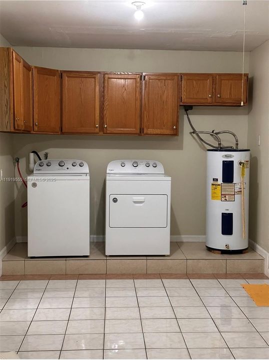 For Rent: $3,600 (3 beds, 2 baths, 1152 Square Feet)