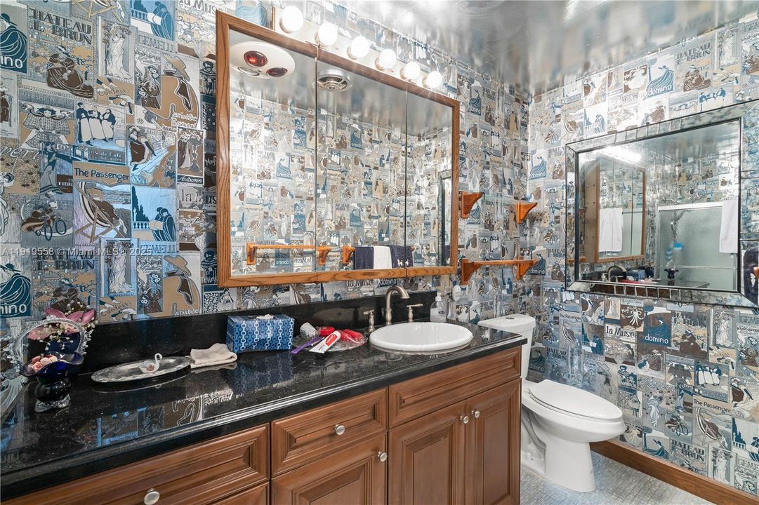 For Sale: $936,000 (4 beds, 2 baths, 1865 Square Feet)