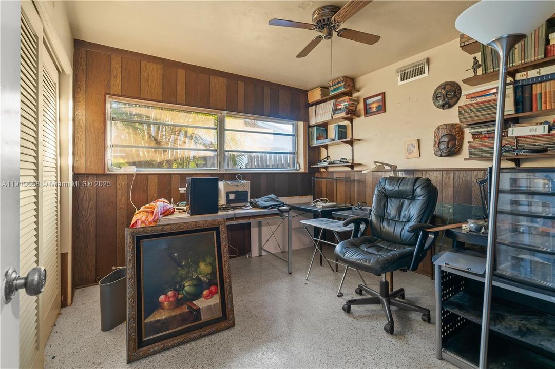 For Sale: $936,000 (4 beds, 2 baths, 1865 Square Feet)