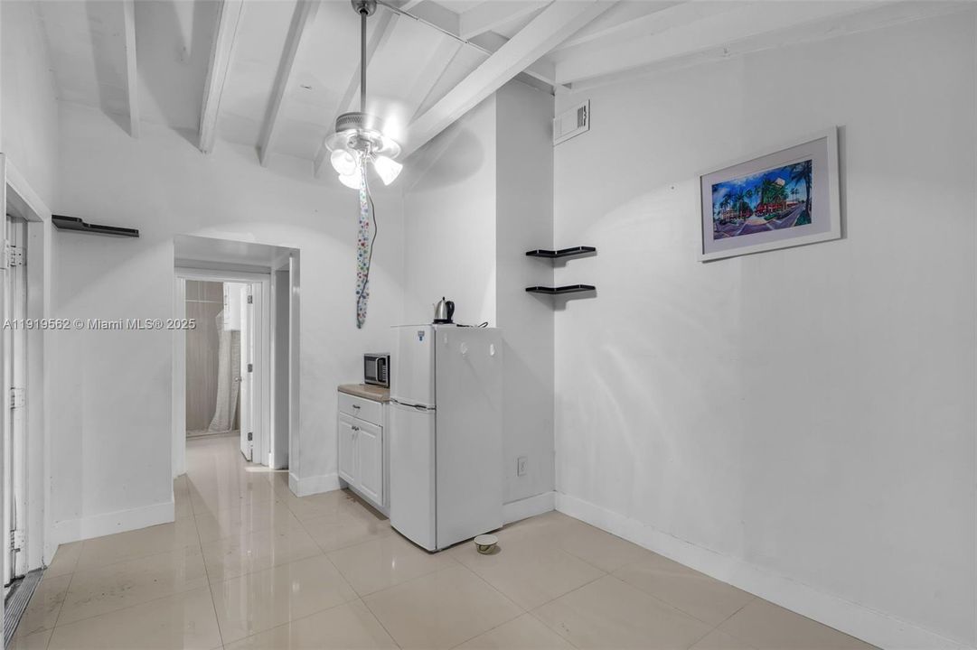 Active With Contract: $799,900 (4 beds, 2 baths, 1317 Square Feet)