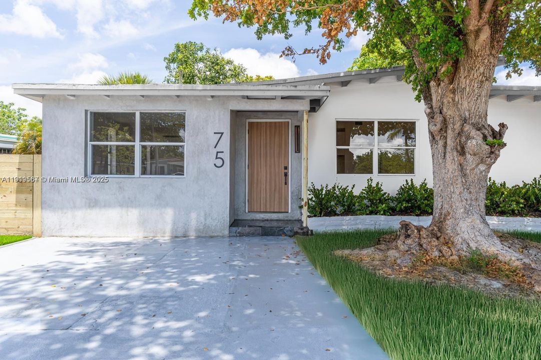 Activo con contrato: $565,000 (3 camas, 2 baños, 1064 Pies cuadrados)