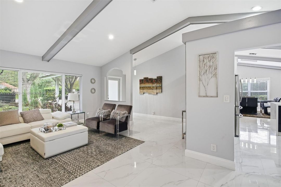 For Sale: $1,700,000 (5 beds, 3 baths, 3500 Square Feet)