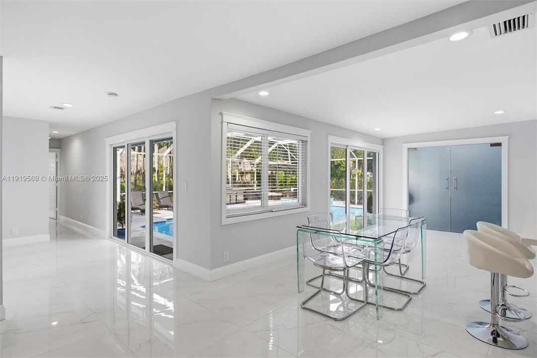 For Sale: $1,700,000 (5 beds, 3 baths, 3500 Square Feet)