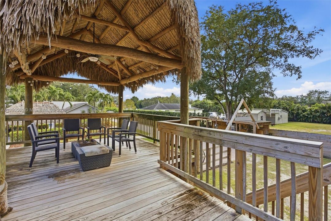 For Sale: $1,700,000 (5 beds, 3 baths, 3500 Square Feet)