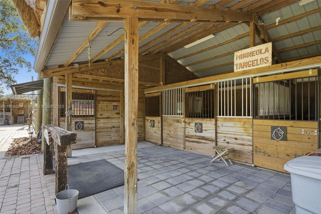 For Sale: $1,700,000 (5 beds, 3 baths, 3500 Square Feet)