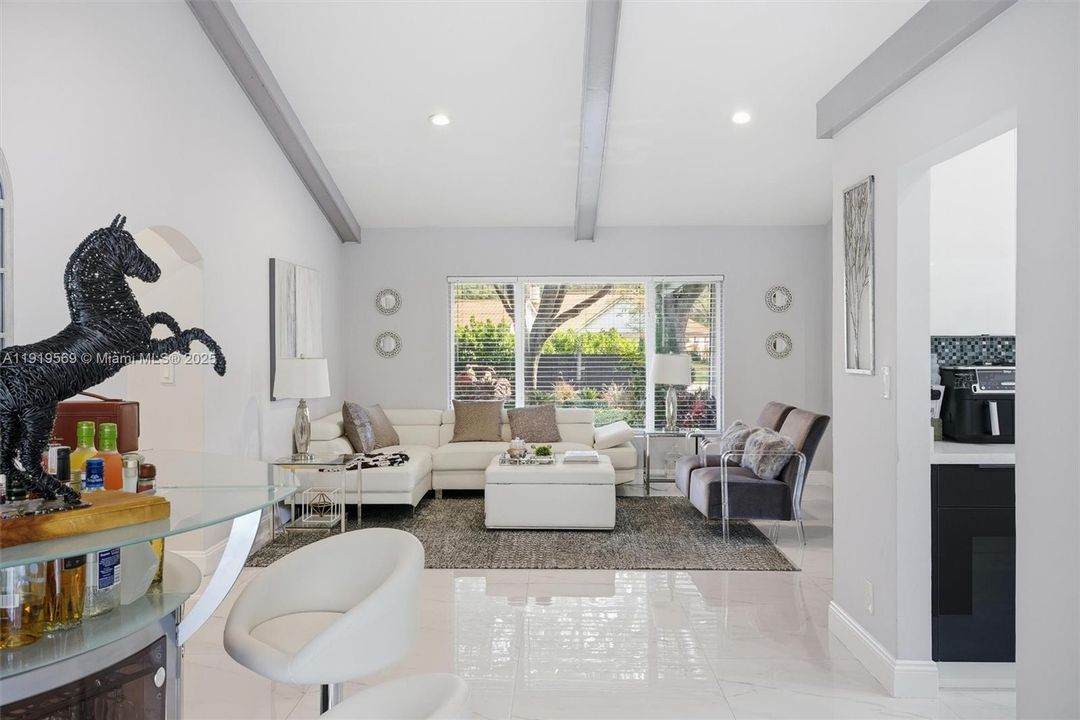 For Sale: $1,700,000 (5 beds, 3 baths, 3500 Square Feet)