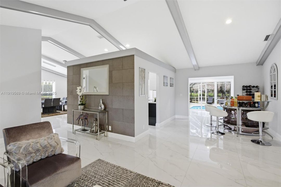 For Sale: $1,700,000 (5 beds, 3 baths, 3500 Square Feet)