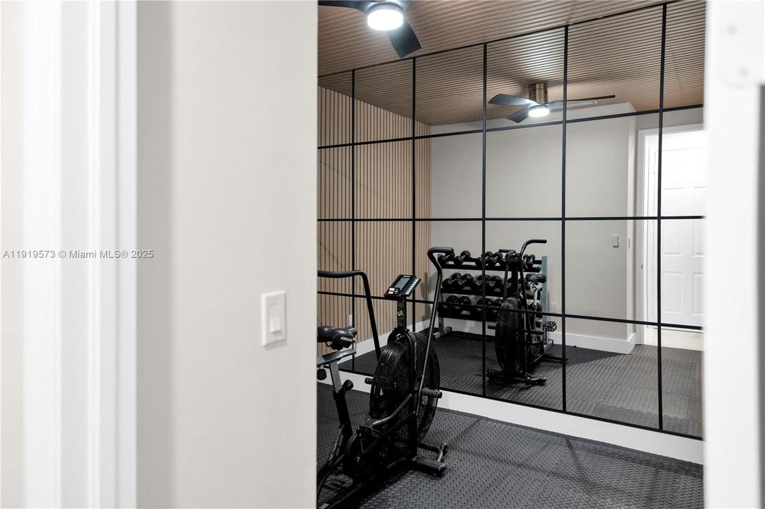 待售: $1,525,000 (4 贝兹, 3 浴室, 2115 平方英尺)