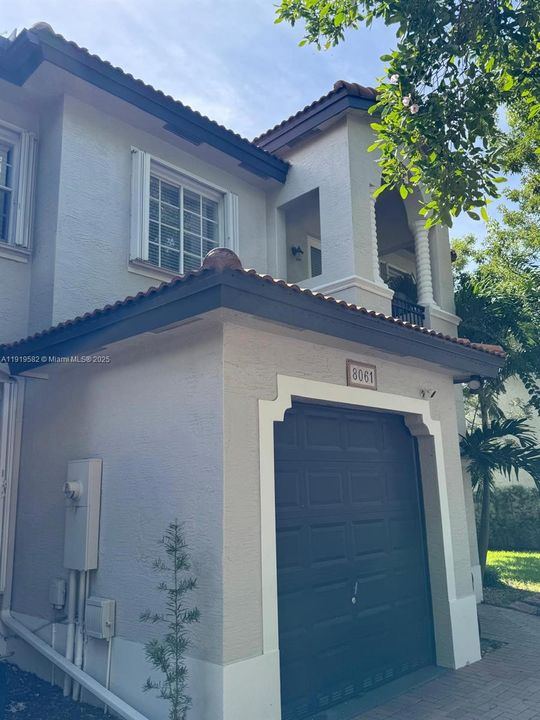 Active With Contract: $3,790 (4 beds, 2 baths, 1800 Square Feet)