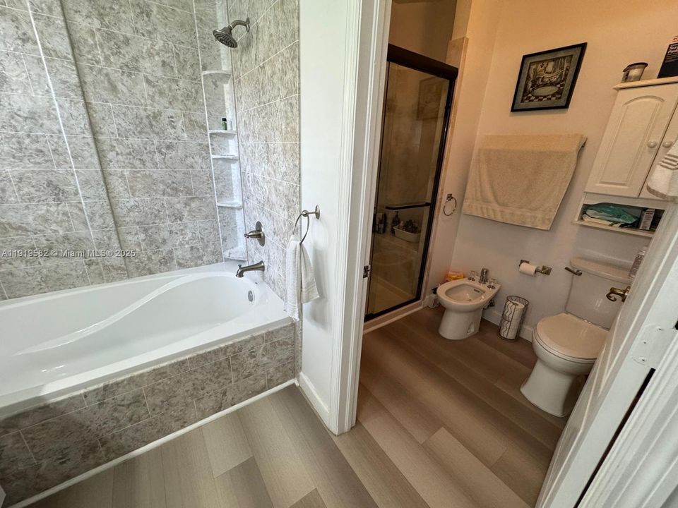 Active With Contract: $3,790 (4 beds, 2 baths, 1800 Square Feet)