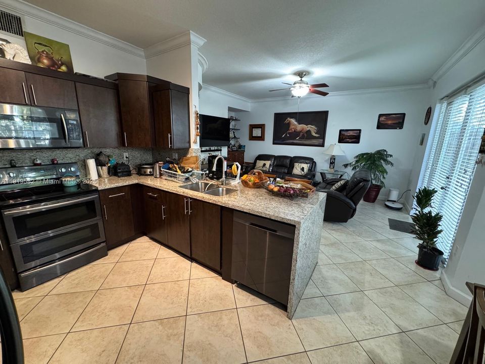 Active With Contract: $3,790 (4 beds, 2 baths, 1800 Square Feet)