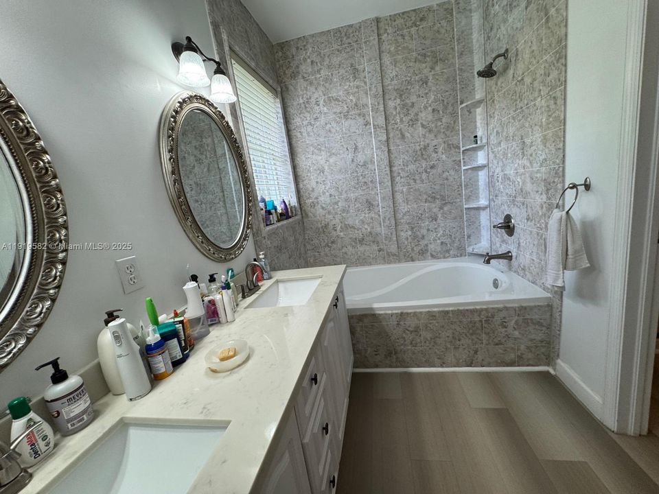 Active With Contract: $3,790 (4 beds, 2 baths, 1800 Square Feet)