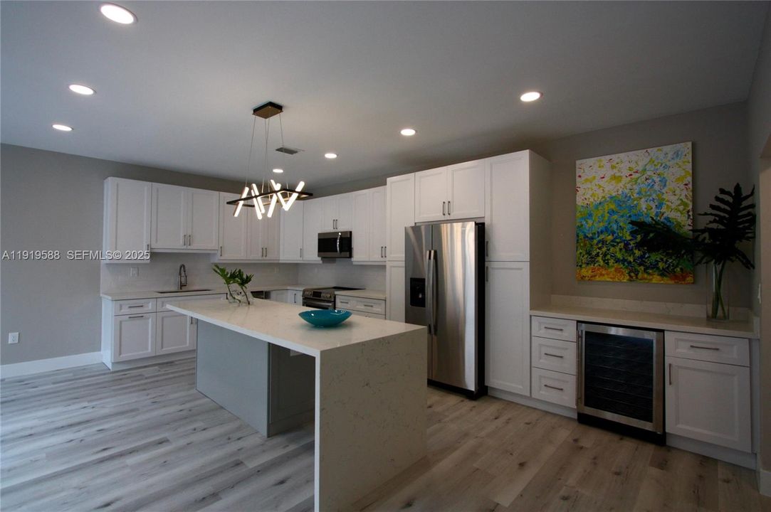 出租: $4,000 (3 贝兹, 2 浴室, 1748 平方英尺)