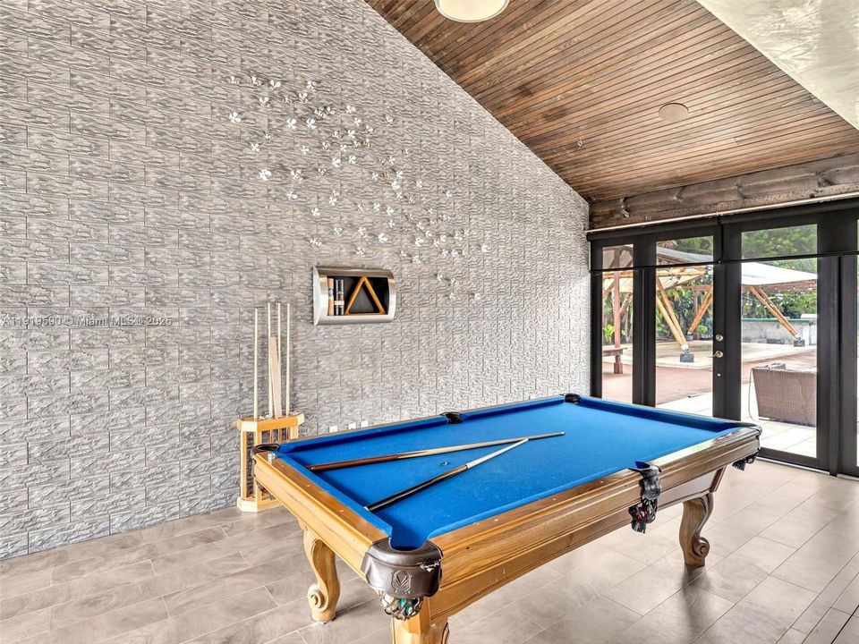 待售: $2,250,000 (5 贝兹, 4 浴室, 4073 平方英尺)