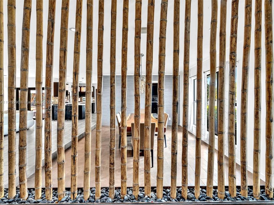 待售: $2,250,000 (5 贝兹, 4 浴室, 4073 平方英尺)