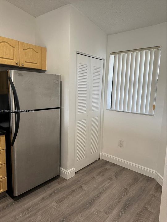 For Rent: $1,995 (2 beds, 2 baths, 986 Square Feet)