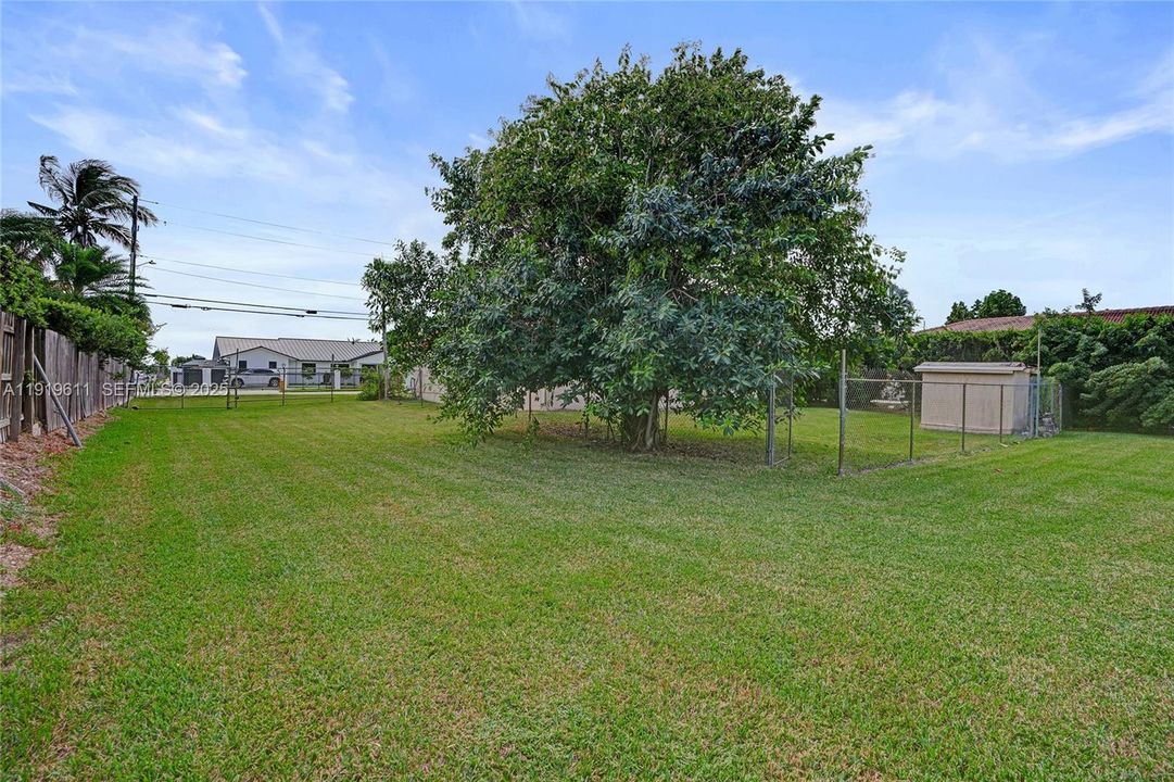 待售: $1,150,000 (3 贝兹, 2 浴室, 1410 平方英尺)