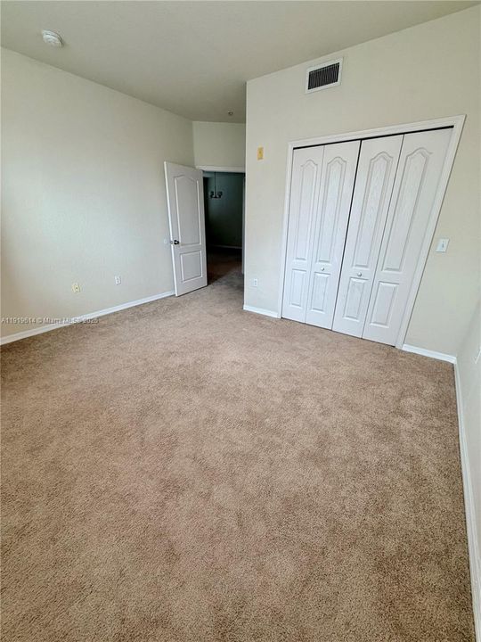 待售: $330,000 (2 贝兹, 2 浴室, 1403 平方英尺)