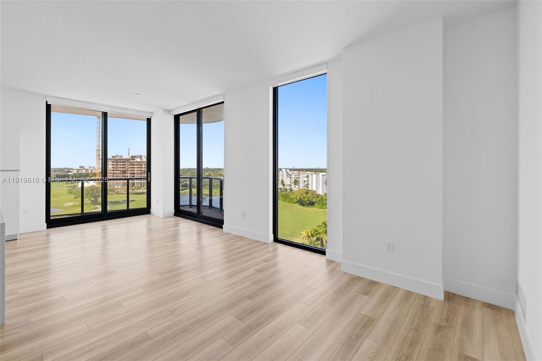 For Sale: $1,330,000 (2 beds, 2 baths, 1483 Square Feet)