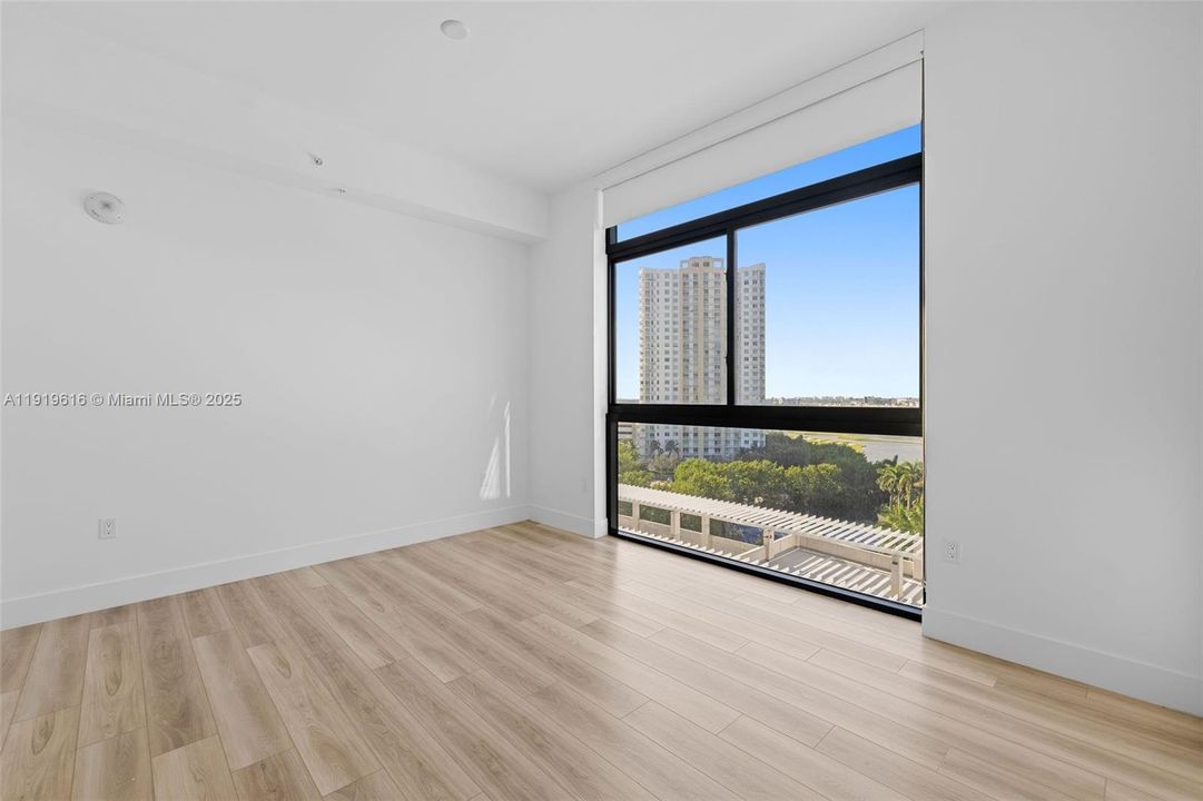 For Sale: $1,330,000 (2 beds, 2 baths, 1483 Square Feet)