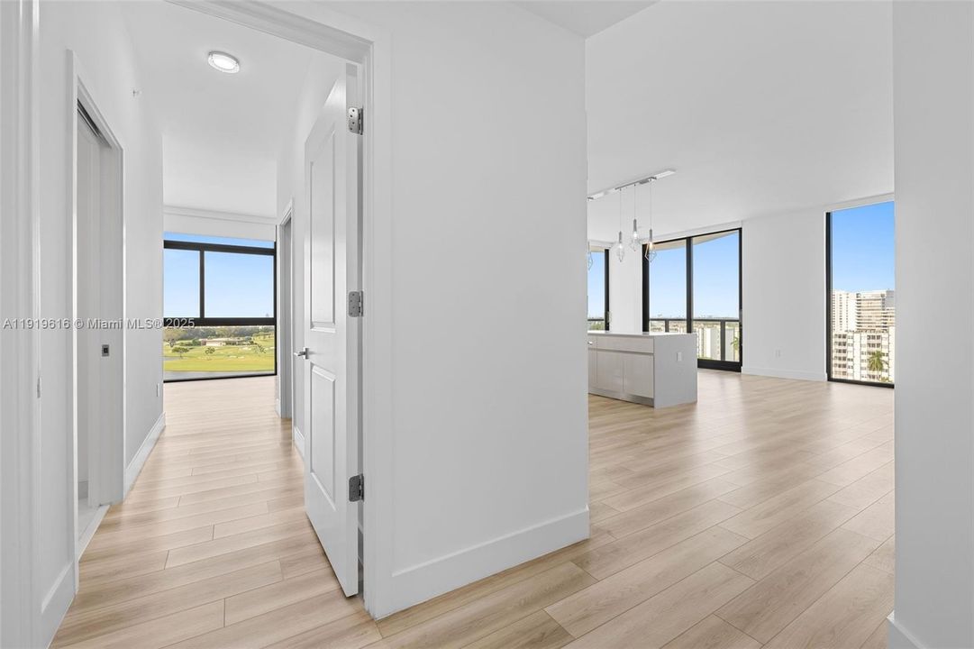 For Sale: $1,330,000 (2 beds, 2 baths, 1483 Square Feet)